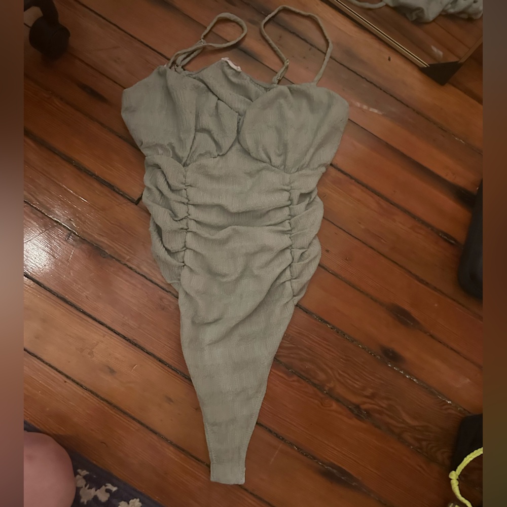3/$25 🍃 LE LIS Collection Sage Ruched Bustier Bodysuit Size M 3/$25